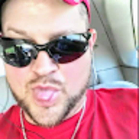 Meet your Posher, Bud - Picture 1 of 1